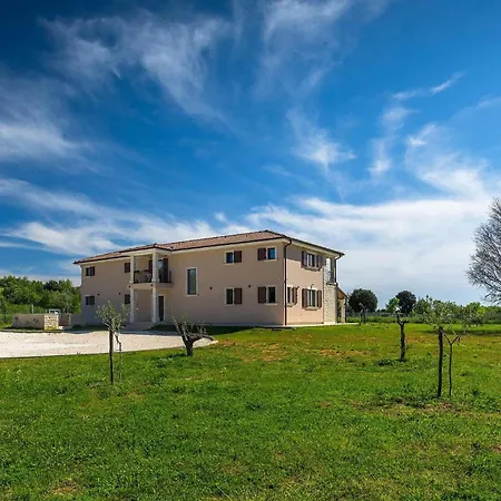 Campagna Semesterbostad