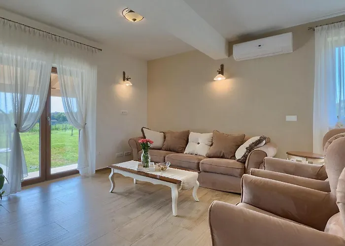 Semesterbostad Campagna *